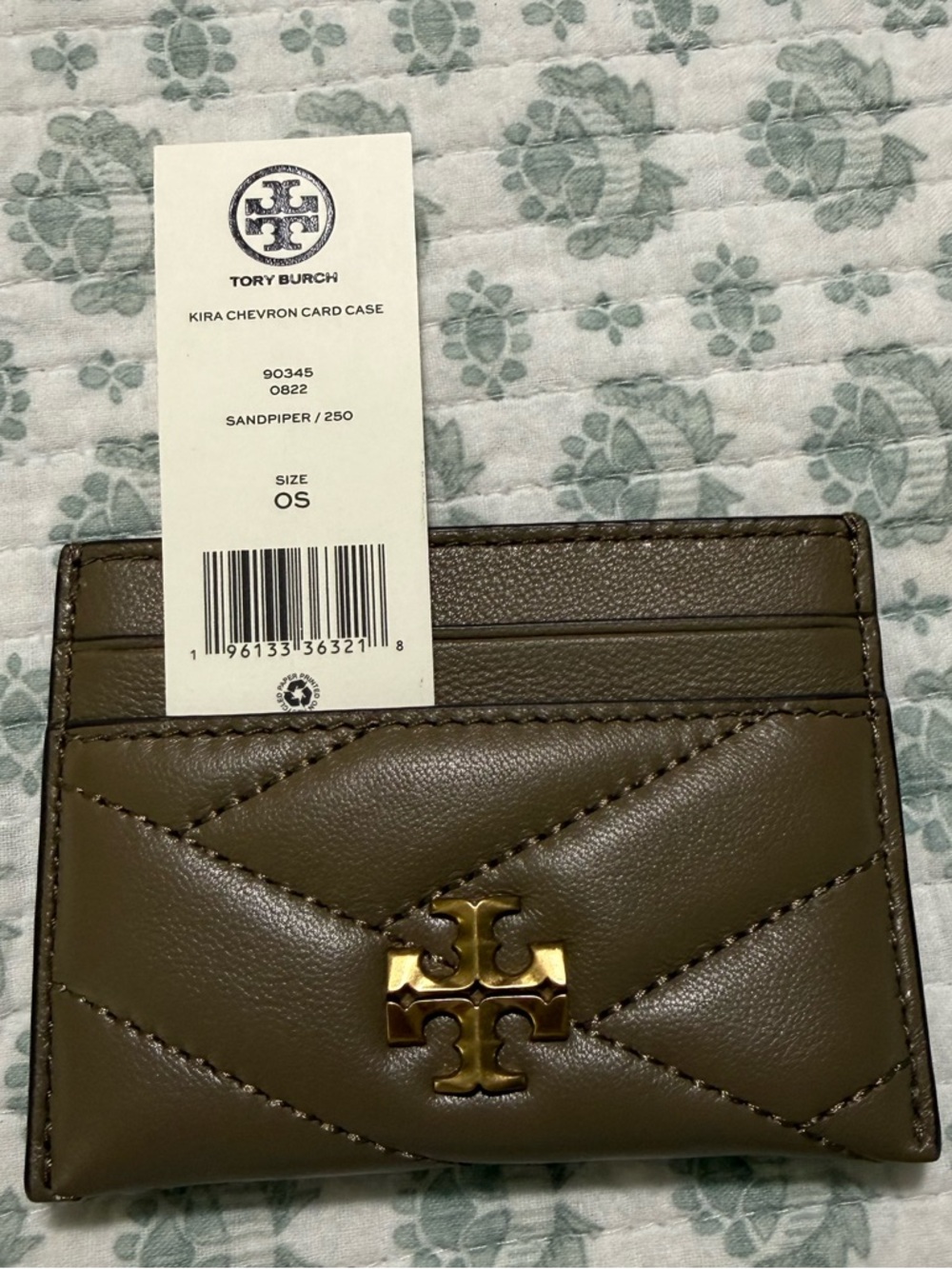 Tory Burch Sandpiper Chevron Card Holder with Gold Logo